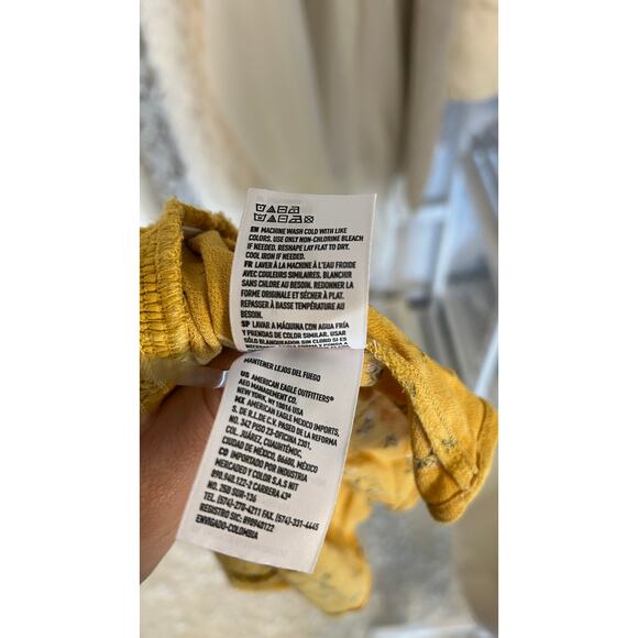 American Eagle Women’s Size M Yellow Floral Halter Top #0337 - Picture 6 of 12